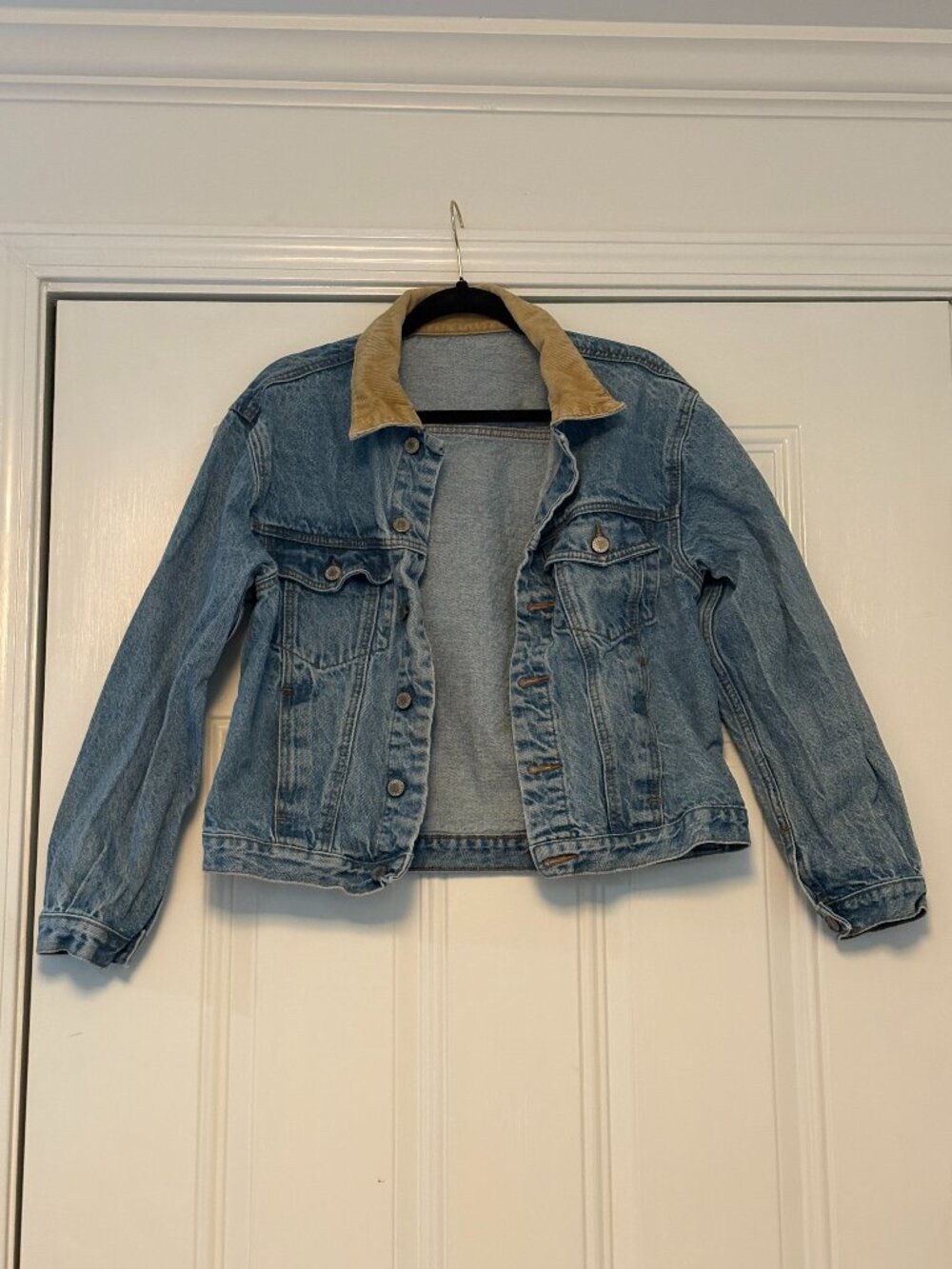 J.Galt Denim Jacket with Corduroy Collar – Light Wash – Women’s Small